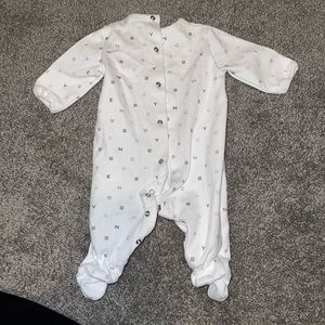 Givenchy Kids
all-over logo print romper